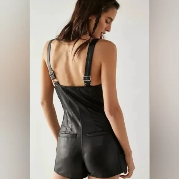 Free People Pleasant Surprise Black Vegan Romper Corset 0 Grunge Goth Clubwear - Picture 4 of 12